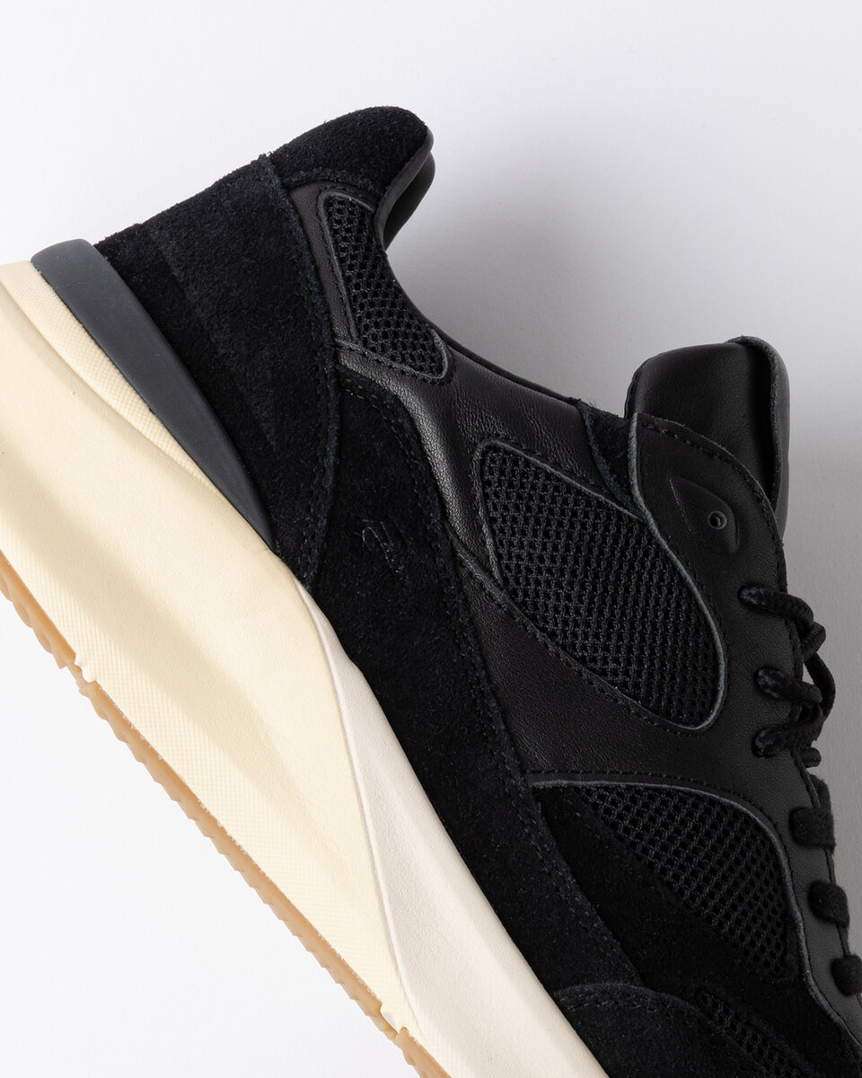 FUGA 20' COLORED BLACK